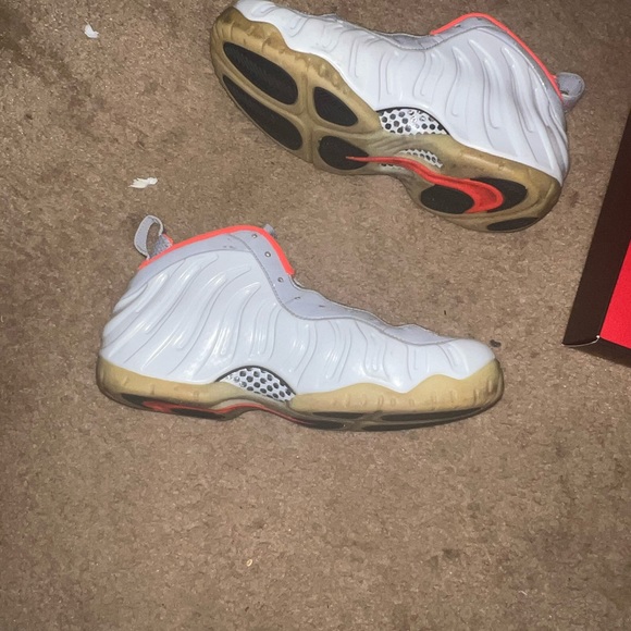 Air Foamposite Pro Premium 'Pure Platinum' - Picture 3 of 5